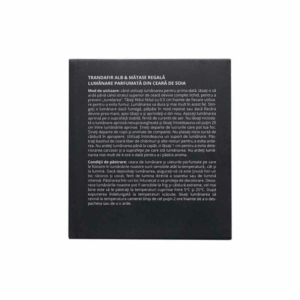 Lumânare parfumată din ceară de soia “Trandafir Alb & Mătase Regală”