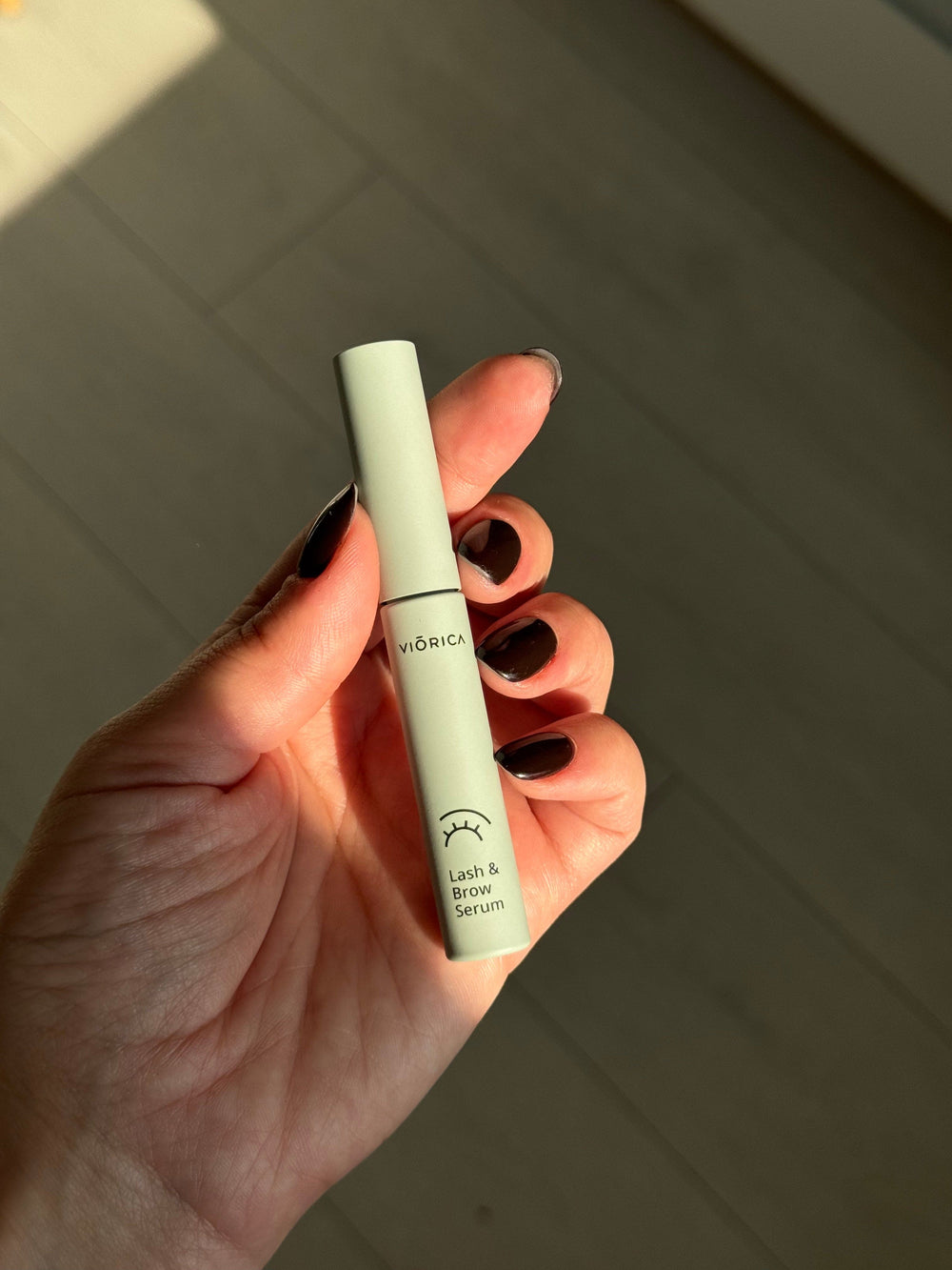 Ser pentru gene și sprâncene